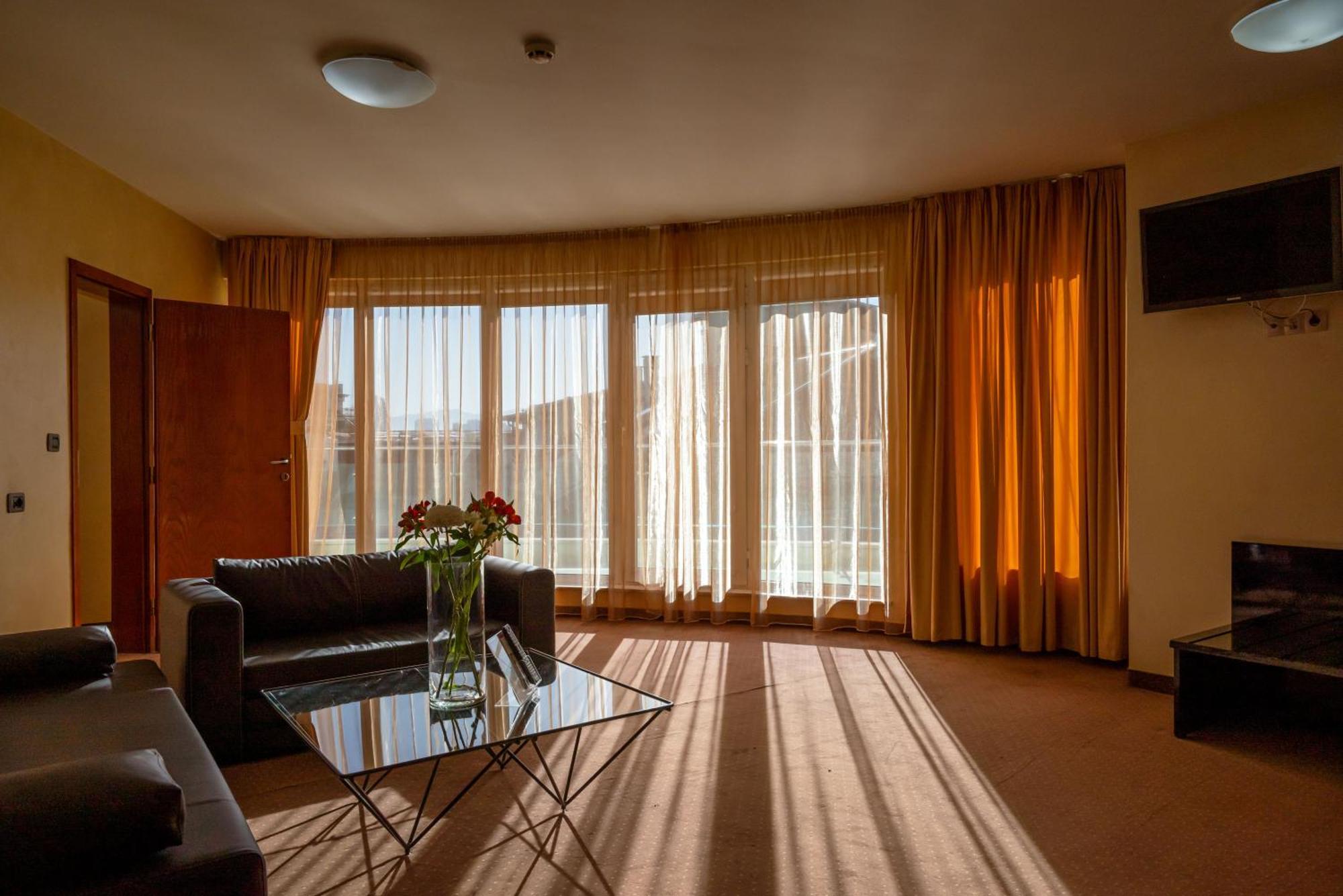 Europe Hotel Sofia Exteriör bild