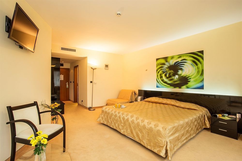 Europe Hotel Sofia Exteriör bild
