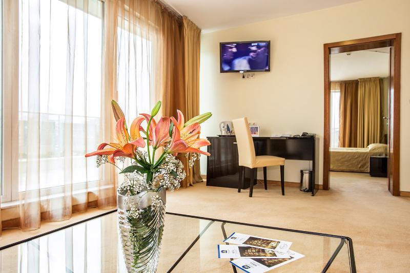 Europe Hotel Sofia Exteriör bild